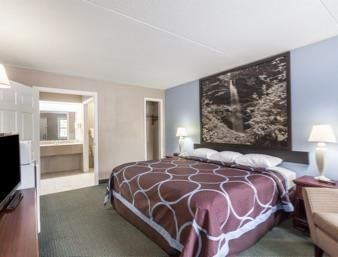 Super 8 By Wyndham Kingston Hotel Kamer foto